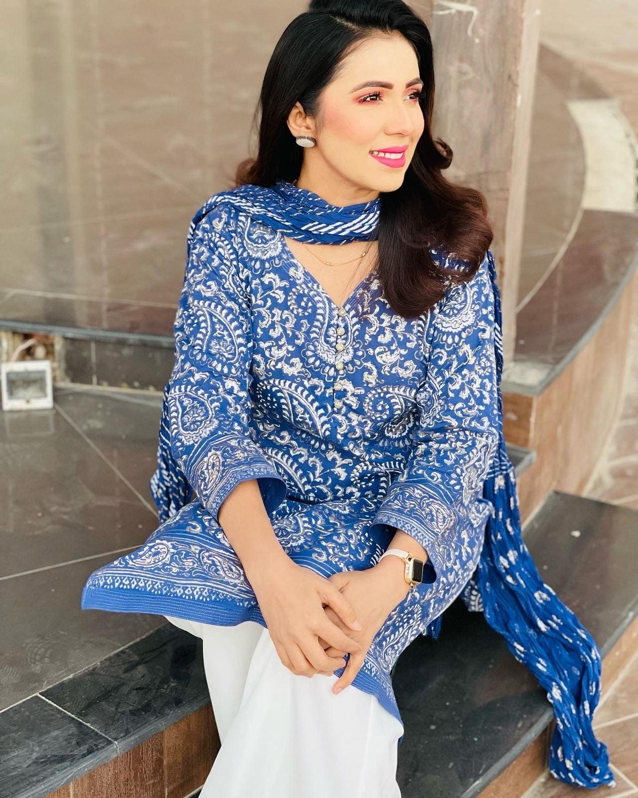 Sehrish Zohaib in Elegant Indigo blue shirt with paisley and block print. Ideal for any occasion.