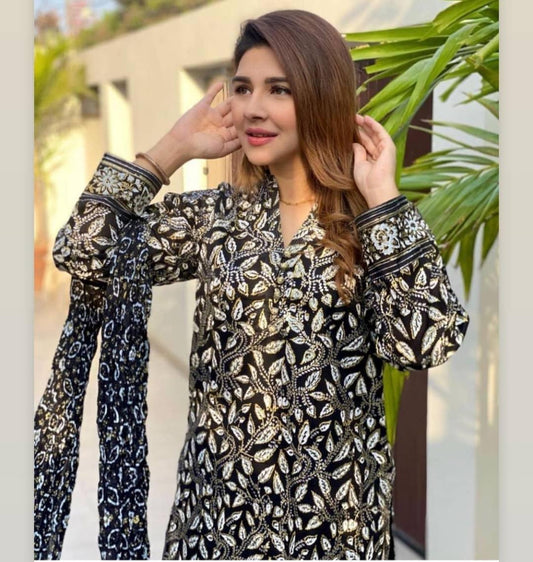 Be the Bewitched with the beautiful design of Neam Leafs Block Printed with Gold Silver - Stitched Collection