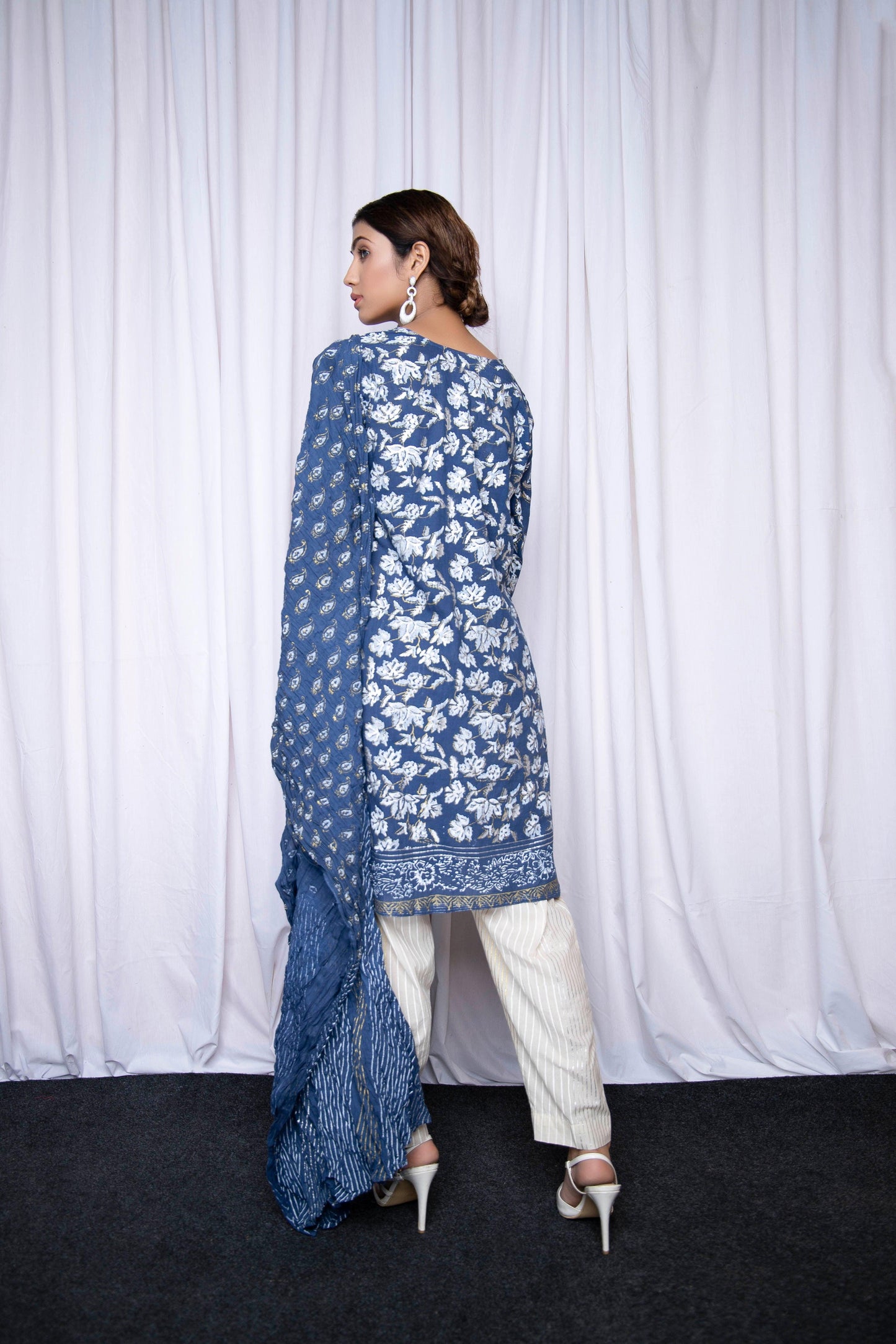Look Resplendent clad in this gold silver block printed endowed design - Stitched Collection